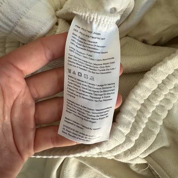 Peloton TWGF Jogger - Picture 6 of 6